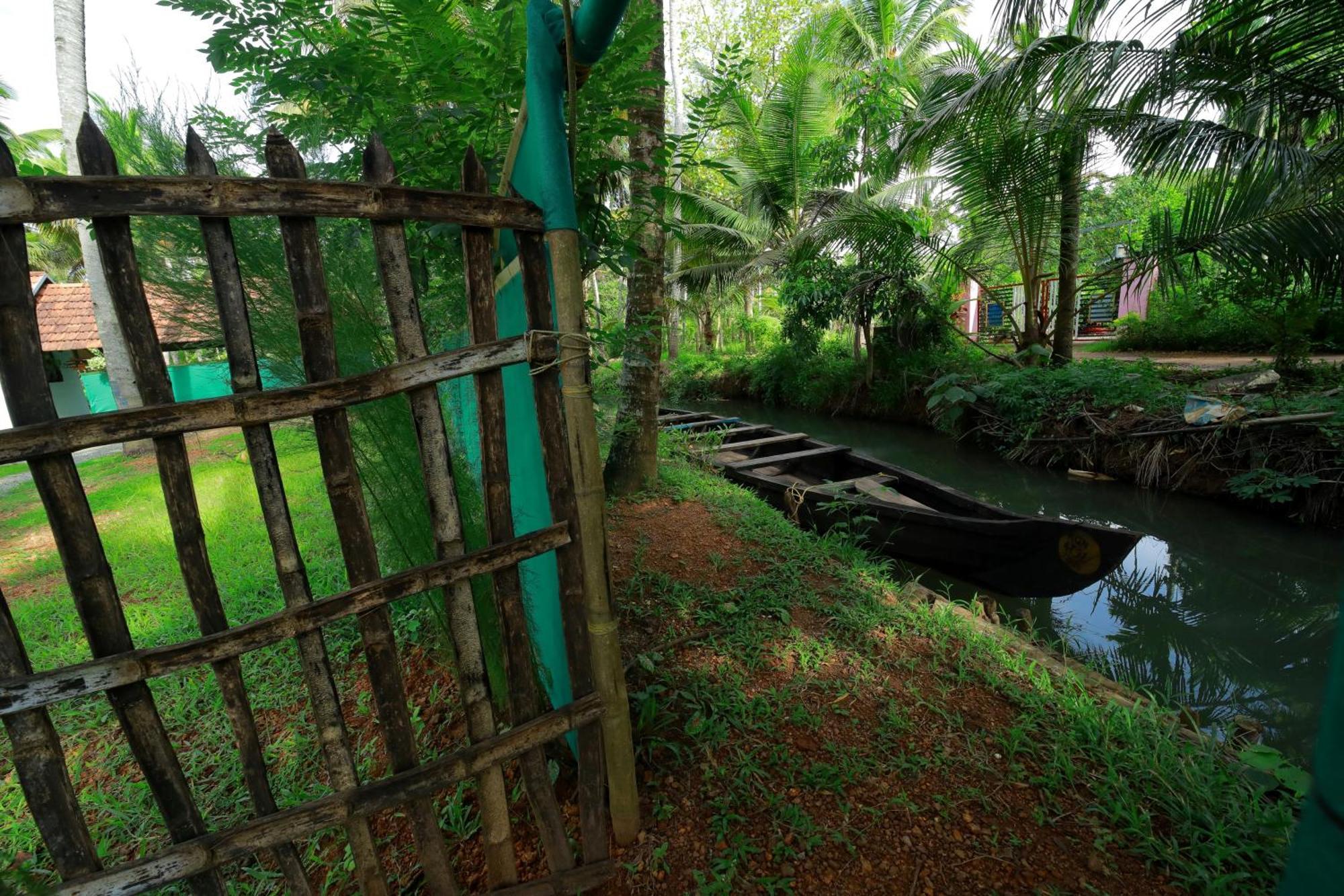 MundrothuruthPrakruthi Residency Munroeisland公寓 外观 照片